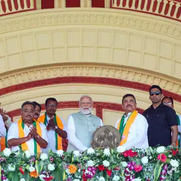 PM Modi’s Kolkata rally: From ‘maha jungle raj’ remark to migration concerns- five key takeaways