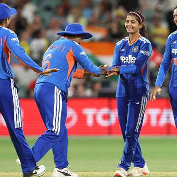 India end nine-year home dominance with historic T20I series win, Harmanpreet-Smriti's team crushes Australia