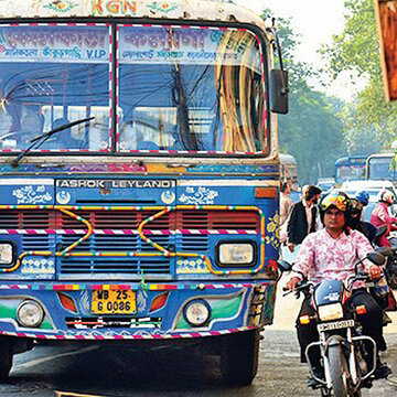 Left-side overtaking! Bikes increasing danger on city roads