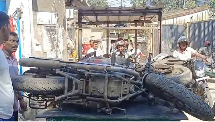 Tragic accident on Kamalgazi flyover as young biker falls