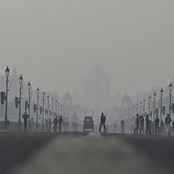 Delhi under orange alert as dense fog grips city; air quality slips into severe zone