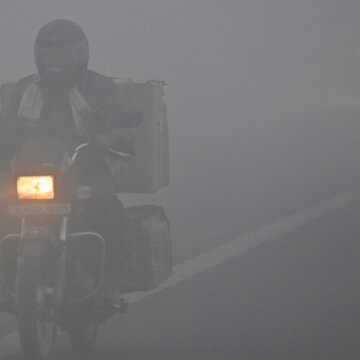 Delhi records coldest January morning in three years as mercury dips to 2.9°C