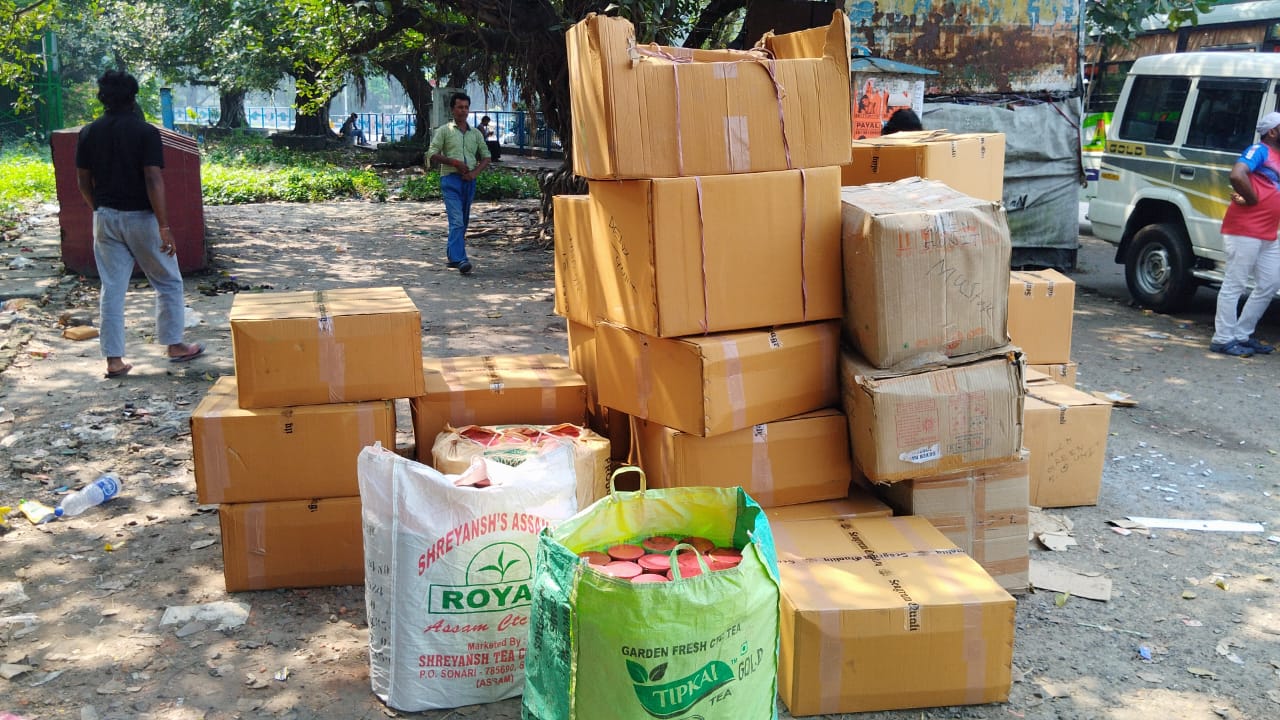 Kolkata Police seize over 4 quintals of banned fireworks just days before Kali Puja, two held