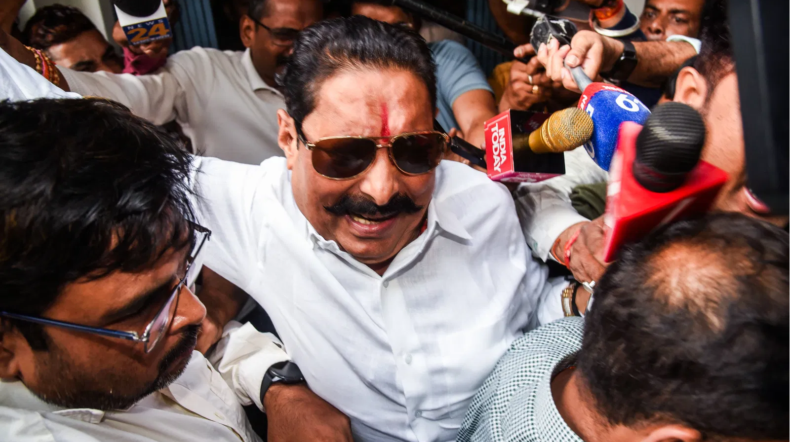 JD(U)’s Anant Singh shares video of his arrest, says 'Satyamev Jayate' amid Bihar murder probe