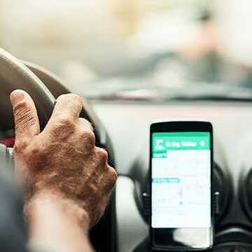 Is Centre planning a new app-cab service to benefit both passengers and drivers?