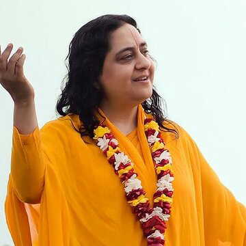 Who is Raseshwari Devi Ji? The Bhakti Yoga teacher connecting ancient wisdom with Gen Z