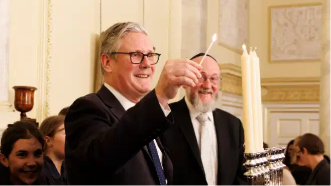 Keir Starmer's top aide warns cabinet of 'deficit in emotion' in connecting with voters