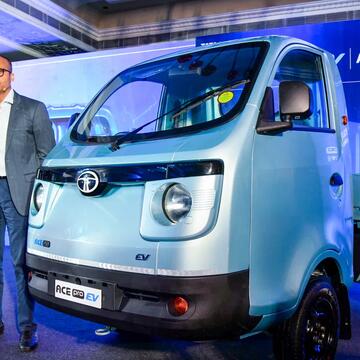 Tata Motors demerger: Stock is down by Rs. 23.70 from its opening price today