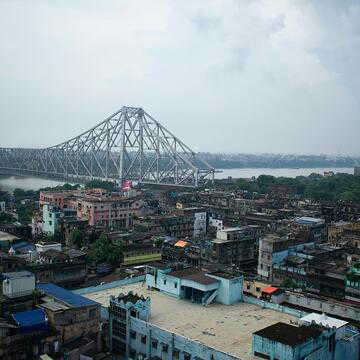 Kolkata swelters, but is a nor’wester storm about to break in? IMD predicts rain shift
