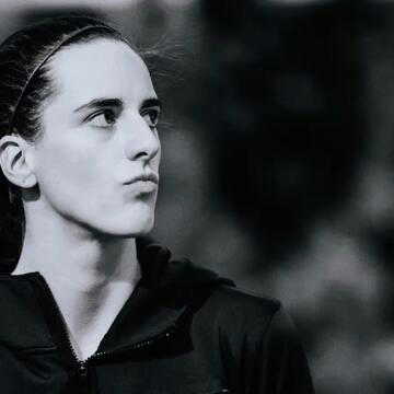 Caitlin Clark steals the spotlight on NBC in first TV appearance before Knicks–Lakers