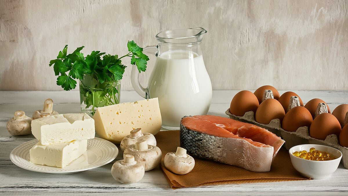 Which foods should you eat daily to prevent vitamin D deficiency in the body?