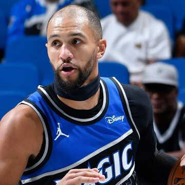 Why does Jalen Suggs have to wear his headband properly at tip-off : What is the NBA rule?