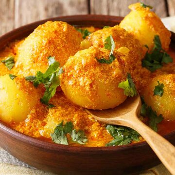 Try this unique stuffed potato dish coupled with khichuri during Lakshmi Puja