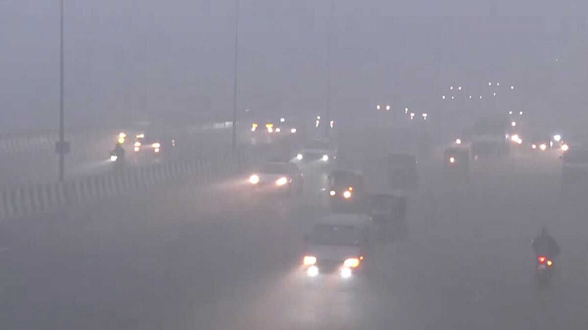 Delhi issues direction to conduct online classes amid severe smog problem