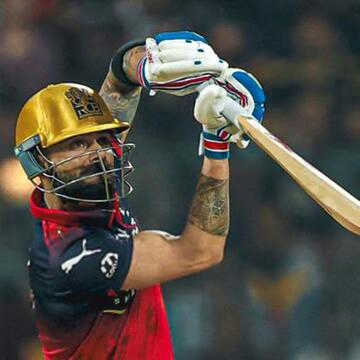 Virat Kohli reaches historic IPL milestone, leaves Dhoni and Rohit behind
