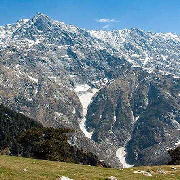 Himachal Pradesh administration imposes trekking restrictions in Kangra, cites stormy weather