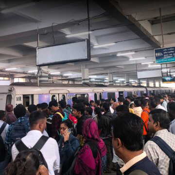 Dum Dum metro services disrupt after commuter attempts suicide on DN line