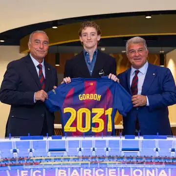Barcelona land Anthony Gordon as Newcastle winger seals dream transfer