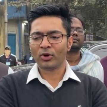 Abhishek Banerjee visits Sonali Khatun in Birbhum after her return from Bangladesh and childbirth