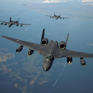 Flight Radar 24 shows US B-1 bombers flying near Venezuela