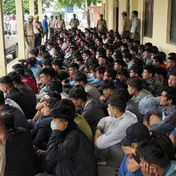 UP authorities rescue 453 Nepali nationals from alleged fraudulent recruitment operation