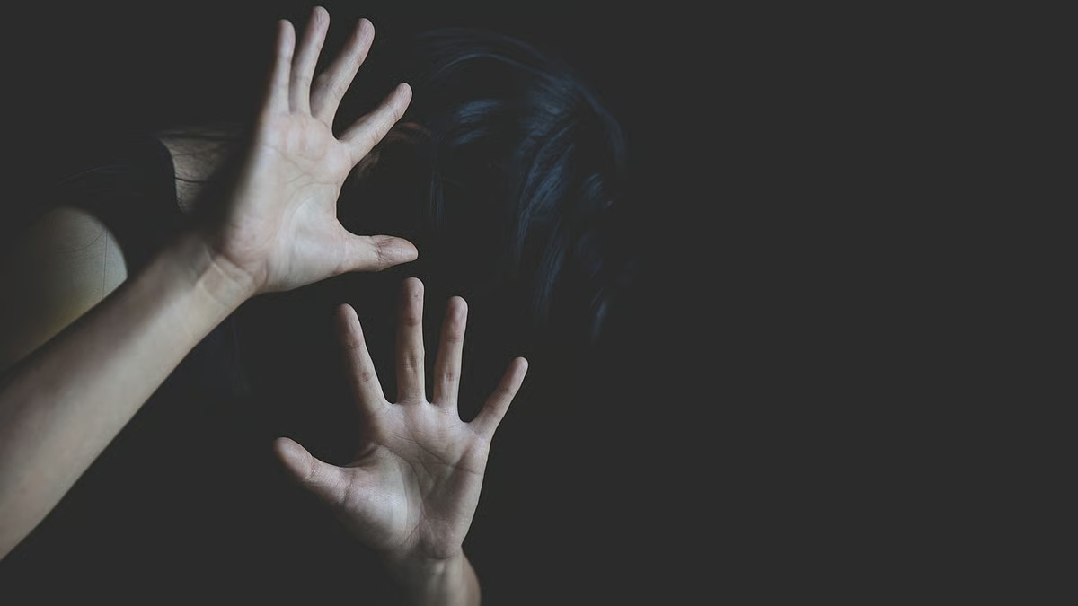 Kolkata woman allegedly abducted, molested in moving car; police launch probe