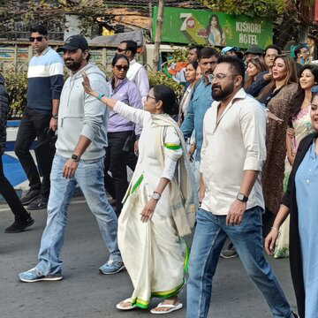 Mamata Banerjee leads massive TMC rally in Kolkata after ED row, sharpening Trinamool’s focus on 2026 election