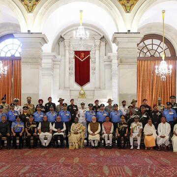 Heroes in uniform: President Murmu presents 51 gallantry awards in Delhi