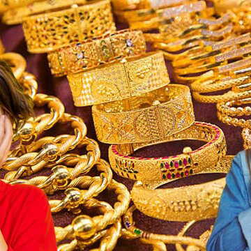 Gold and silver prices continue to rally hitting new records ahead of wedding season