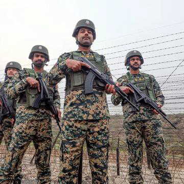 HIGH ALERT on India-Bangladesh border, 12-foot-high smart fencing installed to secure Chicken's Neck