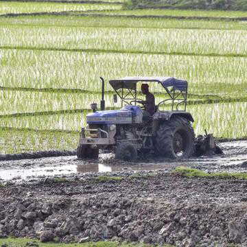Trump lowers farm machinery duties from 25% to 15% to support US farmers