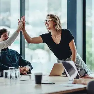 Facing issues with your boss? Simple ways to build a better work relationship