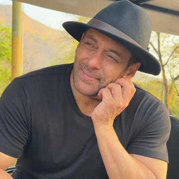 5-Foot ‘Dhamin’ snake found inside Salman Khan’s Bandra apartment