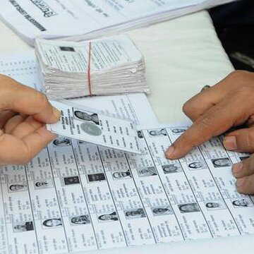 ‘Father’ of 389 voters? EC flags shocking anomalies in SIR records