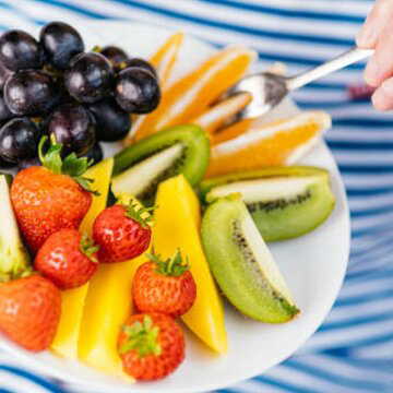 Papaya for stomach, lemon for skin: Which fruit should you eat and why?