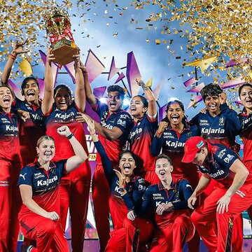 Glory in red, agony in blue: Smriti’s thunder writes a new RCB script on final night