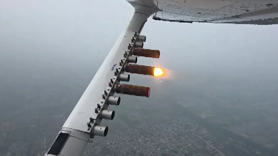 Delhi's cloud-seeding fails to bring rain, triggers political row