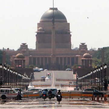 Why is India facing more extreme heatwaves than the rest of the world this April?