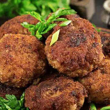 Hosting a New Year house party? Add chapli kebab to your kebab platter