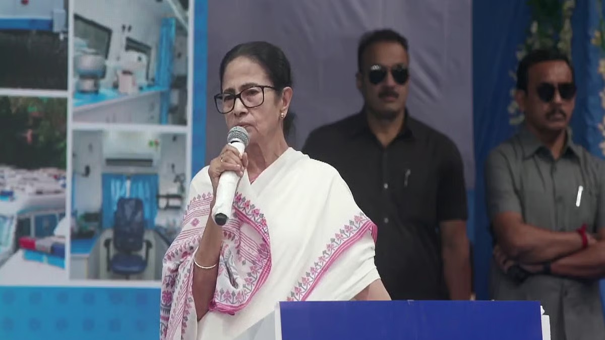 CM Mamata Banerjee inaugurates 110 mobile medical units offering free tests for 35 diseases