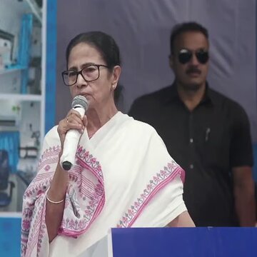 CM Mamata Banerjee inaugurates 110 mobile medical units offering free tests for 35 diseases