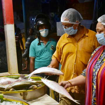 Meghalaya districts ban sale and transport of illegally imported fish from Bangladesh