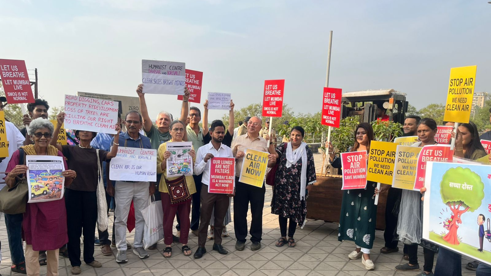 ‘Breathless is a song, not my reality’: Mumbai activists form human chain at Carter Road to demand clean air