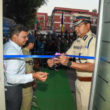 Kolkata Police roll out ‘Digital Prahari’ 24×7 helpline to tackle rising cybercrime