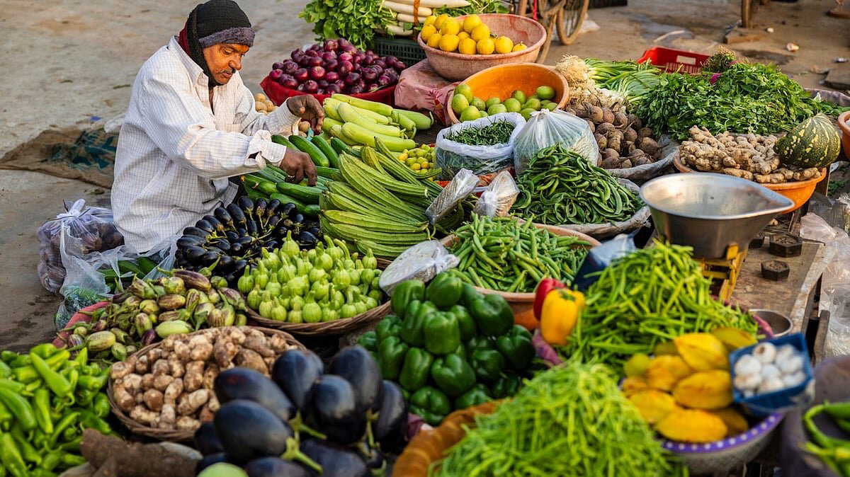 As Madhyamik exams begin; Daspur relocates temporary market for students’ convenience