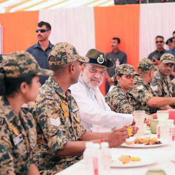 Amit Shah inaugurates BSF outposts in Kutch, reviews Harami Nala security