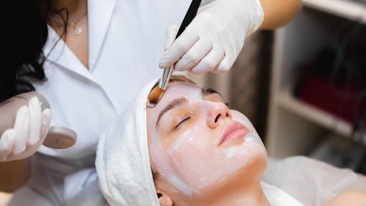 Breakouts after five days of Durga Puja makeup? Solve them with these 3 facials