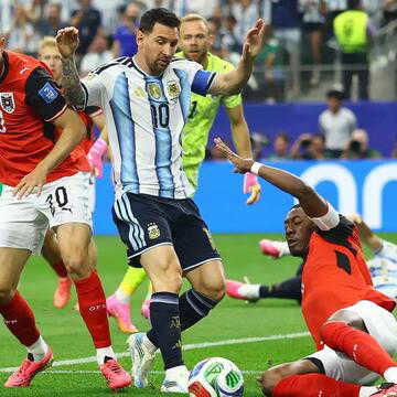 Messi surpasses Brazil legend with new World Cup milestone