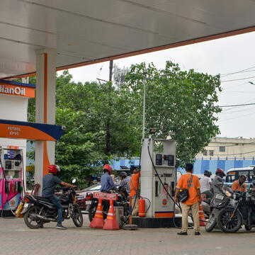Second CNG price hike in 15 days sparks fresh fare hike demand in Mumbai