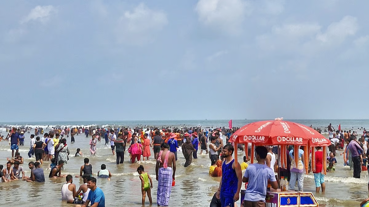 Despite low pre-bookings, Digha sees huge tourist rush in Diwali weekend